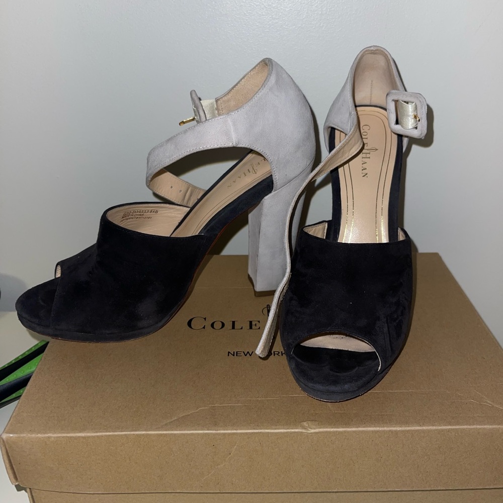 COLE HAAN CHELSEA ANKLE STRAP Size 6.5B dark grey/suede